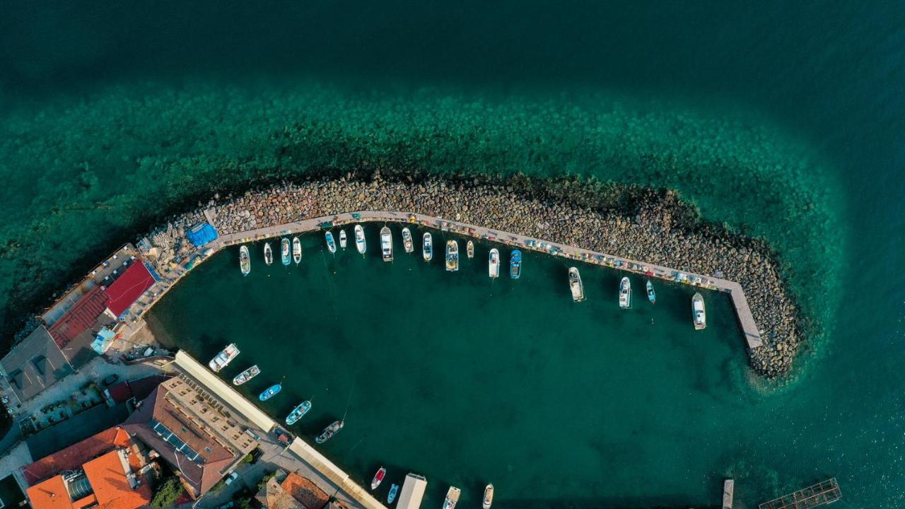 Assos Troy Port Hotel Exterior photo