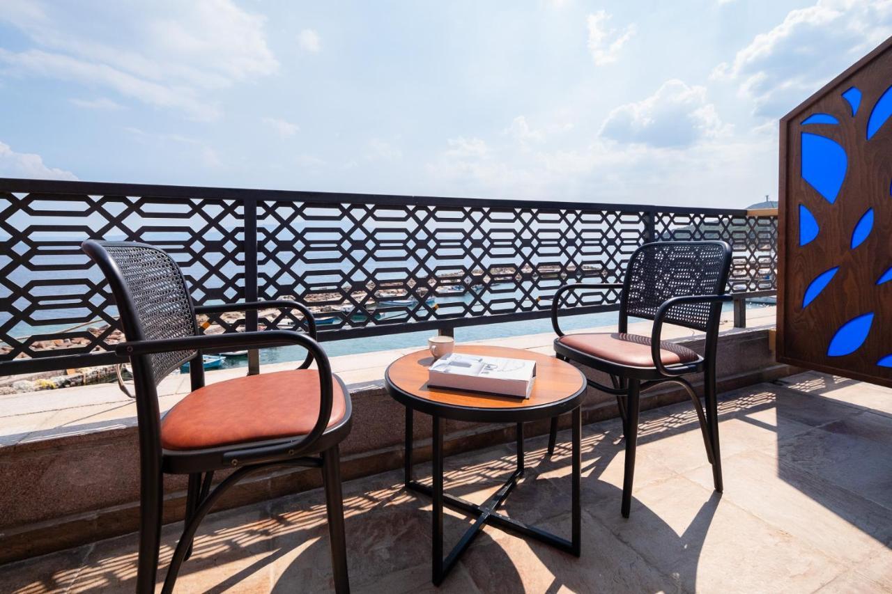 Assos Troy Port Hotel Exterior photo